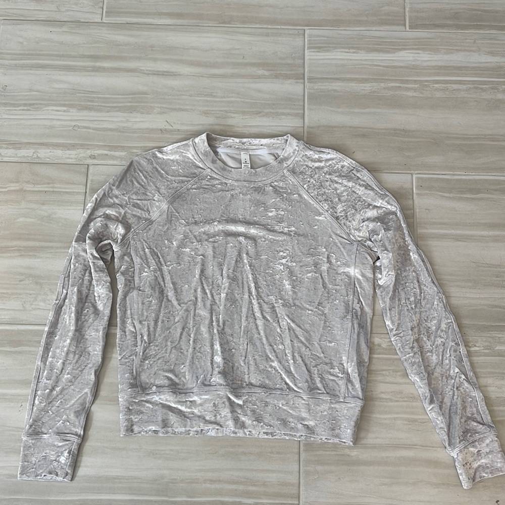 Lululemon  Gray velour Long Sleeve Top